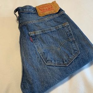 ‼️SOLD‼️ Levi’s 501 Jeans size 31